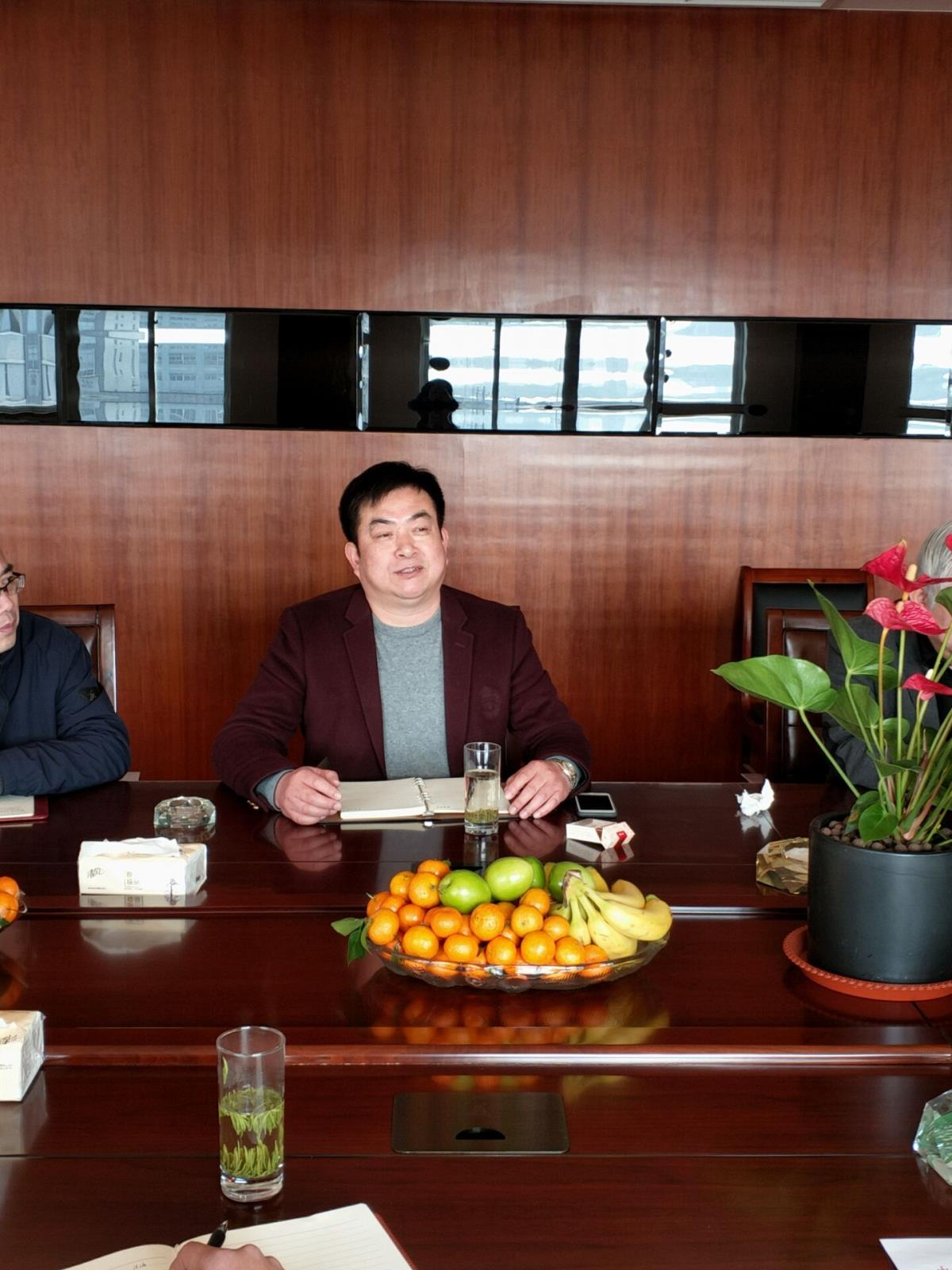 李正良總經理向林建敏副市長匯報工作.jpg 李正良總經理向林建敏副市長匯報工作.jpg